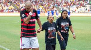 Despedida de Adriano Imperador começa emocionante