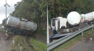 Caminhão com produto químico tomba e BR-277 é bloqueada na Grande Curitiba