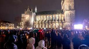 Magdeburg tem dia de homenagens e protestos após ataque