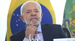 Lula informa aos ministros que fará trocas no 1º escalão