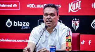 Adson Batista define um dos jogadores que serão envolvidos na negociação para a contratação de Caio Dantas