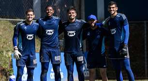 Cruzeiro: Fernando Diniz exige rescisão de goleiro e dispara: "Não joga com os pés"