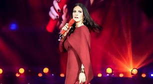 Show épico: Laura Pausini celebra a virada do ano em grande estilo