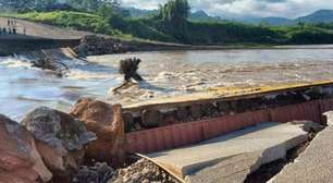 Chuvas no RS: Ponte construída após enchente é levada por correnteza