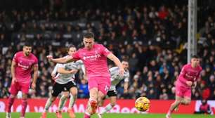 No finzinho, Fulham arranca empate com o Ipswich