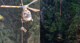 Canoísta é resgatado após cair de cachoeira em cânion de SC; operação envolveu helicóptero e bombeiros