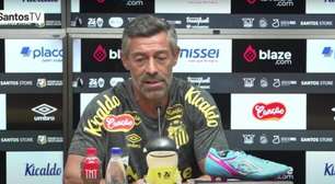 Pedro Caixinha é apresentado oficialmente no Santos: 'Orgulho grande estar aqui'