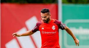 Após desistência do Santos, Thiago Maia permanece no Internacional