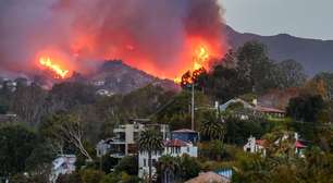 Pacific Palisades: o bairro das celebridades devastado por incêndiosjogo online valendo dinheiroLos Angeles