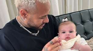 Parece o pai? Helena, filha de Neymar, esbanja fofura e dá gargalhada em vídeo