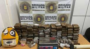 Brigada Militar apreende 104 tijolos de maconharoletas aleatoriasSão Leopoldo e prende 2 pessoas