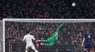 Copa da Inglaterra: Goleiro brilha e United, em Londres, elimina Arsenal nos pênaltis