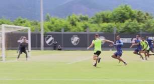 Vasco vence Olaria em jogo-treino; veja os gols