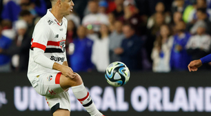 Oscar celebra estreia pelo São Paulo em empate contra o Cruzeiro