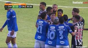 Matheus Pereira e Hulk brigam feio em duelo entre Cruzeiro e Atlético; veja vídeo