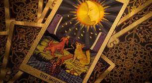 O que os Nodos Lunares e o Tarot revelam sobre seu destino em 2025?