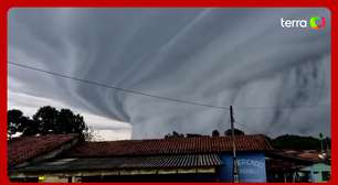 Nuvem gigante toma conta do céu e assusta moradores no interior de SP