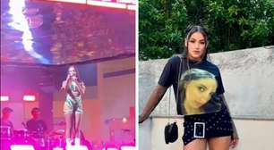 Fã usa camisa com rosto de Anitta sem plásticas, e cantora reage: 'Joga fora'