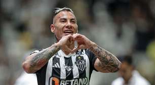 Vitória busca acerto com o atacante chileno Eduardo Vargas