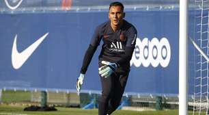 Após recomendação de Messi, Keylor Navas fecha com o Newell's