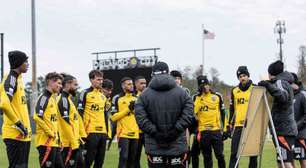 Em treino aberto do Atlético, Cuca repete time titular que enfrentou o Cruzeiro