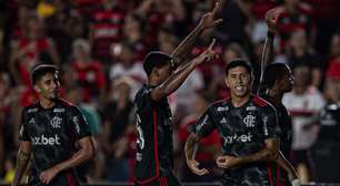 Flamengo passeia sobre o Bangu e 'respira' no Carioca