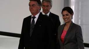 Bolsonaro considera colocar Michelle para disputar eleição de 2026