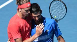 Djokovic abandona e Zverev vai à final do Australian Open