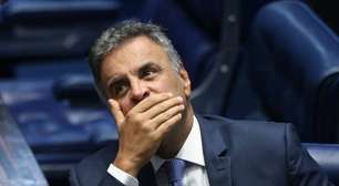 Aécio Neves desiste de disputar a Presidência e diz que PSDB mira eleições de 2030