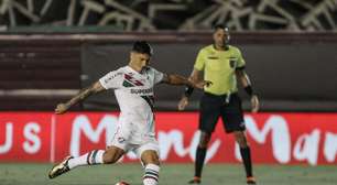 Cano faz dois gols e dá a volta por cima no Fluminense