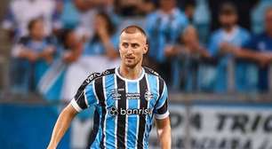 Zagueiro Rodrigo Ely, do Grêmio, não tem lesão confirmada, mas pode ser poupado contra o Caxias