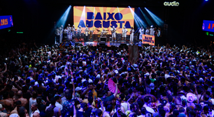 Mesmo com chuva, Acadêmicos do Baixo Augusta reúne multidão em primeiro ensaio no pré-carnaval