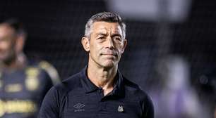 Após derrota, Caixinha lamenta falta de agressividade do Santos