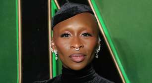 Cynthia Erivo diz que está sendo abordada por fãs que querem cantar para ela: 'Aleatoriamente'