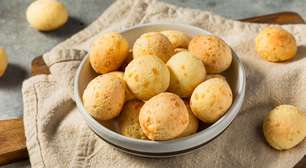 Bolinha de pão de queijo: aprenda a fazer a receita em casa