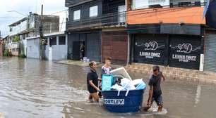 Fortes chuvas causam alagamentos e inundam residências na Zona Leste de SP; veja imagens