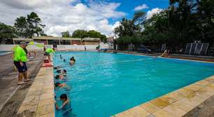 Piscinas públicas não abrem neste domingo em razão de feriado em Porto Alegre