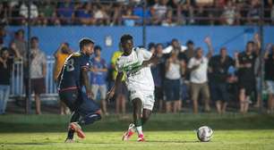 Khensane se torna o segundo jogador mais jovem da história a jogar pelo Coritiba