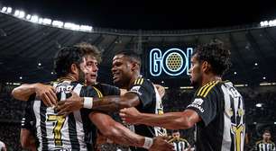 Atlético-MG vence novamente e chega à liderança do Mineiro