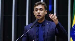 Confusão, sangue e mesa quebrada: visita de Bolsonaro à Câmara deixa Nikolas Ferreira ferido