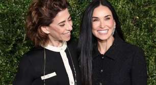 Favoritas ao Oscar, Fernanda Torres e Demi Moore se encontram em evento