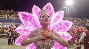 Veja as fotos do desfile da Rosas de Ouro