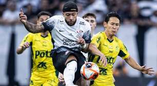 Memphis e Romero comandam o Carnaval do classificado Corinthians em Itaquera