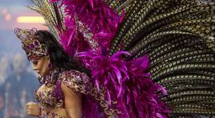 Musa da Gaviões revela desconforto durante desfile por tamanho de costeiro