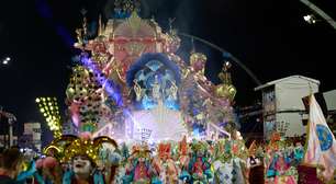 Rosas de Ouro é a grande campeã do carnaval de SP e quebra jejum de 15 anos