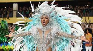 Veja fotos do desfile da Paraíso do Tuiuti na última noite do carnaval do Rio de Janeiro