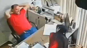 Esposa divulga vídeo íntimo de funcionária pedindo aumento ao marido