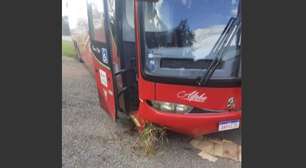 URGENTE! Ônibus do Pouso Alegre sofre acidente após jogo contra o Cruzeiro