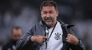 Augusto Melo aceita salário 100% maior no Corinthians e lateral vai assinar: "Foi definido"