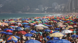 Verão mais seco e intenso dos últimos anos aumentou a atuação dos bombeiros em praias do Rio